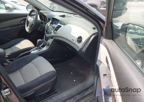 2014 Chevrolet Cruze Ls Auto z USA, uszkodzony, nr VIN 1G1PA5SG2E7466166